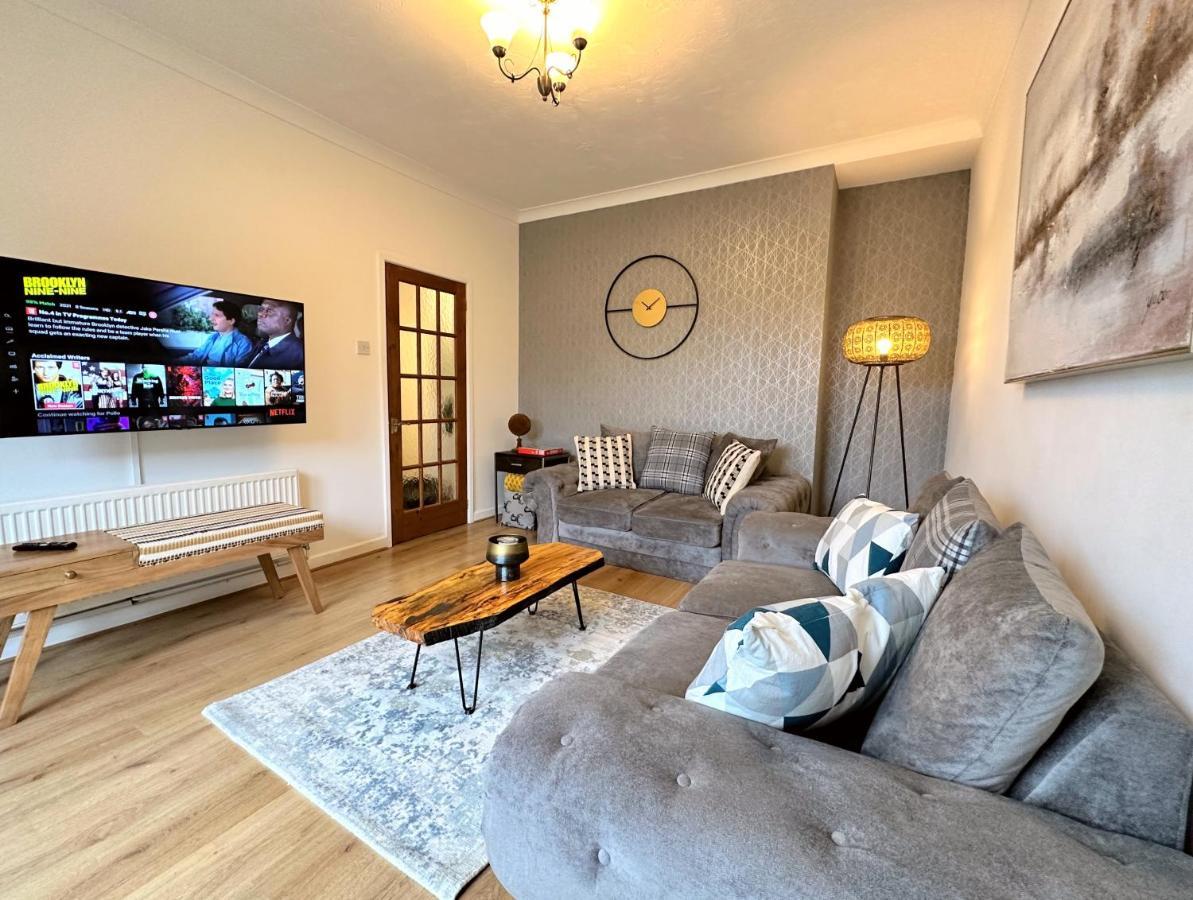 Villa Large House On The Edge Of The Brecon Beacons Beaufort Esterno foto